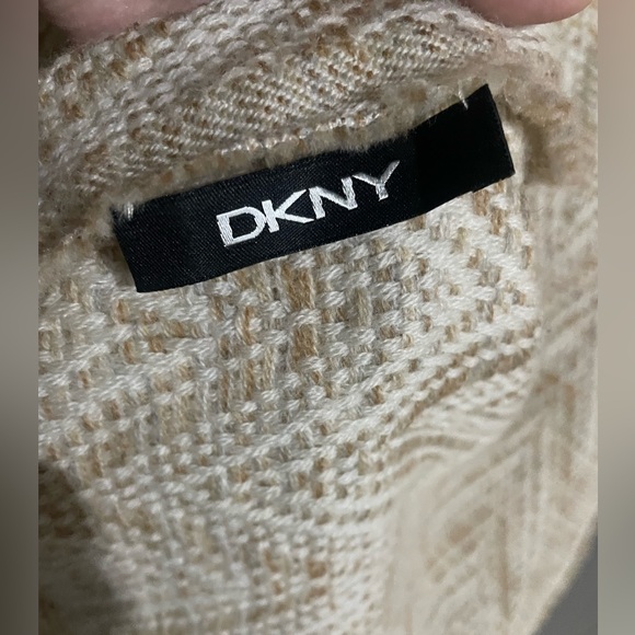 DKNY cream Color printed muffler. Size standard. Used gently - Picture 2 of 4